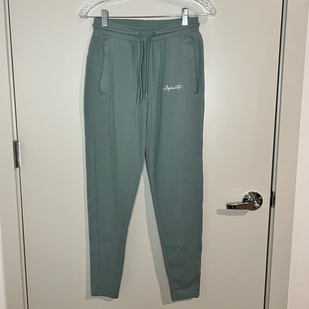Alphalete joggers
